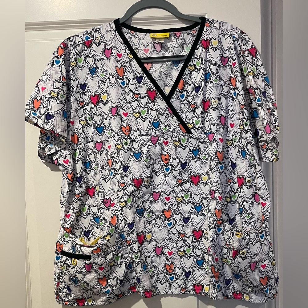 WonderWink Women’s Heart Scrub Top